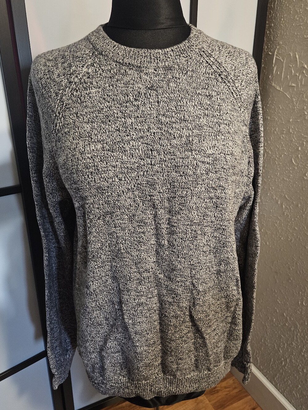 Men's Gray Crewneck Sweater - Classic Knit L.O.G.G Collection - 100% Cotton